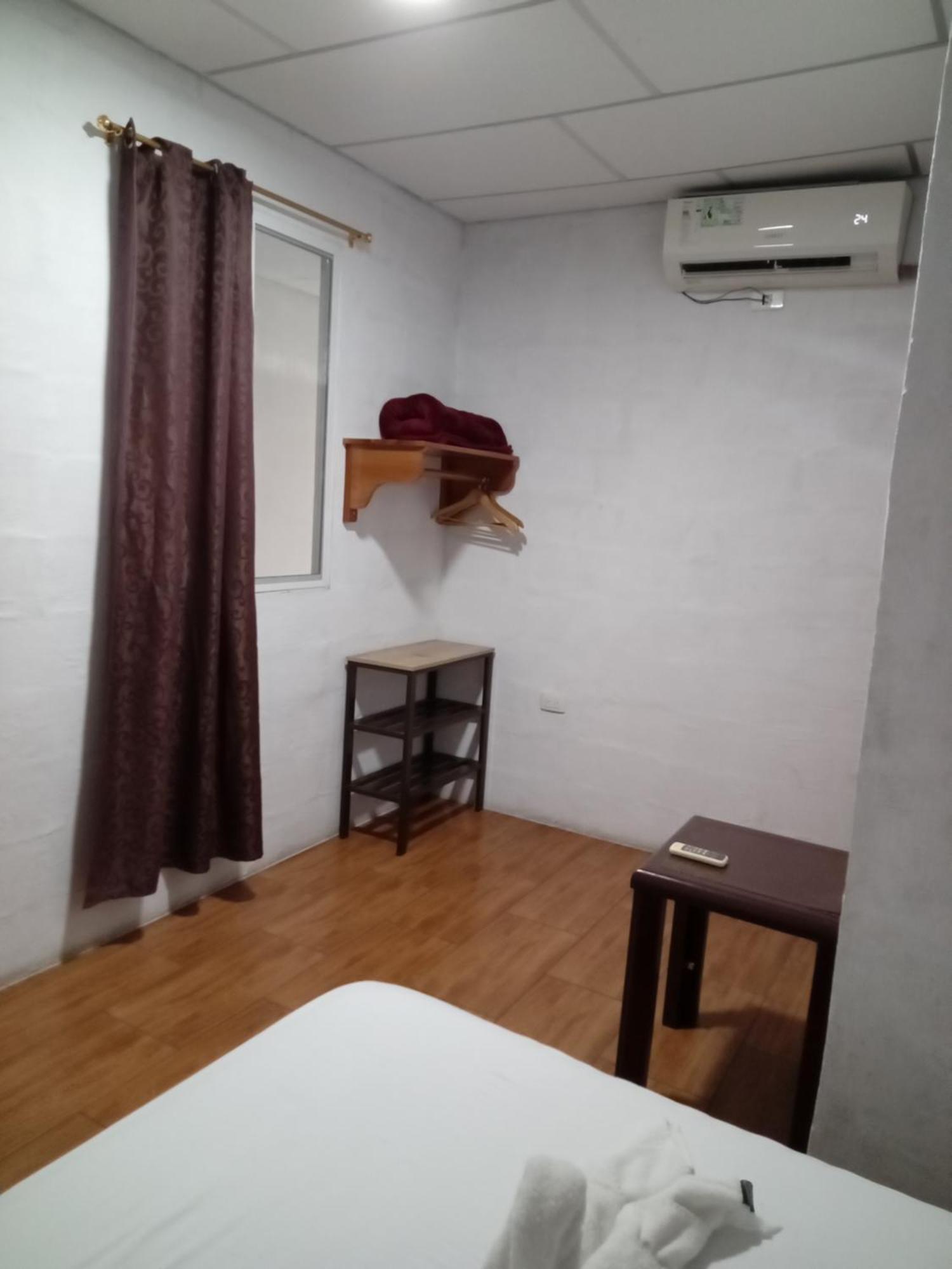 Casa De Alexis Hotel Puerto Baquerizo Moreno Ngoại thất bức ảnh
